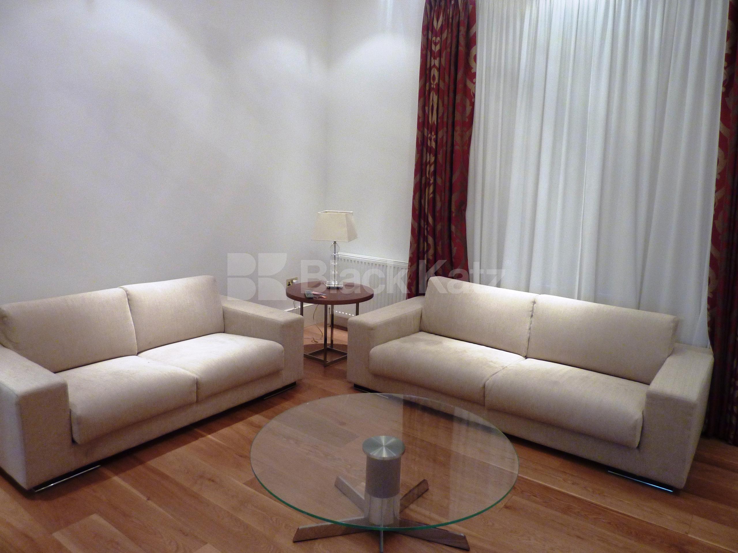 			LUXURY A MUST SEE, 3 Bedroom, 1 bath, 1 reception House			 Oval Road, REGENTS PARK NW1